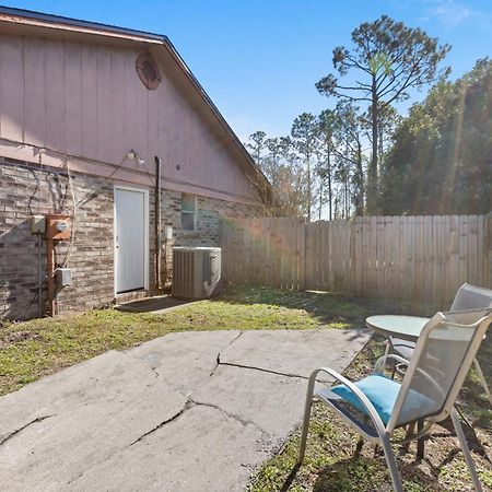 Pet Friendly Large Studio With Free Wi-Fi In Great Location! Orange Park Bagian luar foto